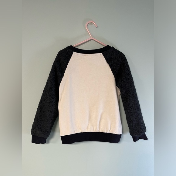 Fabkids Polar Bear Long Sleeve Sweatshirt, toddler girl size 4T-5T,plush sweater - Picture 3 of 9